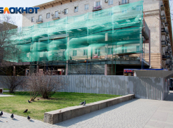 Скандальную стройку фуд-корта семьи депутата Колесникова в центре Волгограда признали незаконной