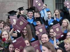 Самые востребованные специалисты в Волгограде - врачи и инженеры