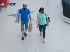 Волгоградки готовы потратить на подарки на 23 февраля почти 3 тысячи рублей 