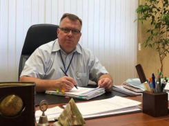 «Он истекал кровью»: главврач волгоградской скорой спас на набережной расстрелянного и изрезанного мужчину
