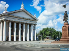 Волгоградский НЭТ могут переименовать в Русский драматический театр
