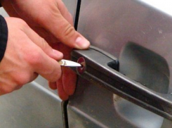 На севере Волгограда 17-летний парень пытался угнать ВАЗ-2105