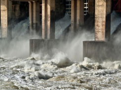 МЧС предупреждает жителей Волгограда и Волжского о максимальном сбросе воды