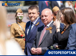 Мэр города нашелся к 9 мая: цветы и венки торжественно возложили в Волгограде к Вечному огню