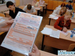 В Волгограде за телефон на ЕГЭ накажут школьника и учителя