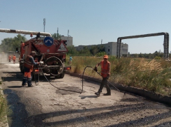 На юге Волгограда отремонтировали подъездную дорогу к поликлинике
