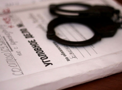 Экс-прокурор в Волгограде получил 4 года колонии за взятку в 3 млн