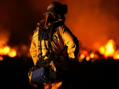 На юге Волгограда при пожаре едва не погиб хозяин квартиры