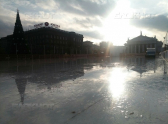 В Волгограде каток за 46 миллионов растаял во второй раз 