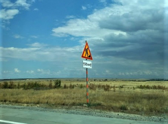 Выехал на встречную полосу: смертельное ДТП с иномаркой и КаМАЗ на юге Волгограда