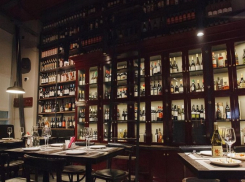 В центре Волгограда закрылся популярный винный бар Maroon