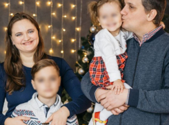 «К боли уже привык»: сломавший ноги в шок-ДТП 13-летний спортсмен из Волгограда делает первые шаги