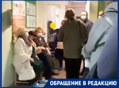 Волгоградка показала на видео, как прождала 10 часов в очереди, чтобы попасть к врачу поликлиники №30
