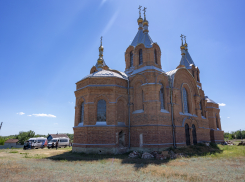 Уникальный 300-летний храм-заброшку нашли под Волгоградом: здесь были фашисты и склад ядохимикатов