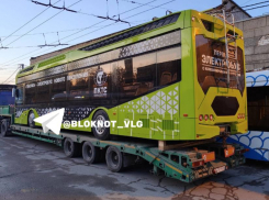 Уникальный электробус по цене Lamborghini приехал в Волгоград