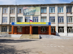 Сгоревшую в Волгограде школу закрыли на карантин