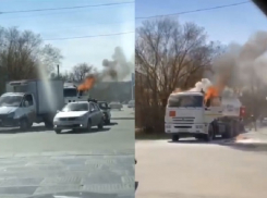 Горящий бензовоз в Волжском сняли на видео