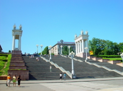 В Волгограде наградили победителей конкурса по комплексному развитию набережной