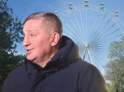 Колесо обозрения и новые улучшения в центре пообещал губернатор волгоградцам