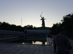  Министр спорта Павел Колобков прогуляется с губернатором по стадиону «Волгоград Арена» 