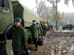 В Волгоград прибыло более 400 образованных новобранцев российской армии