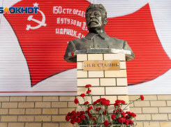 «Интересна только смена вывески?»: в Госдуме хотят переименовать Волгоград в Сталинград