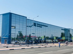 Известный блогер назвал волгоградский аэропорт скромным