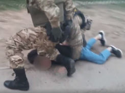 Несостоявшихся оружейных баронов задержали в Волгограде - видео 