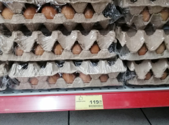 Гречка и яйца по 100 рублей: в Волгограде подорожали продукты перед Новым годом
