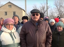 Уголовное дело грозит чиновникам за выживающий 100 лет без воды поселок под Волгоградом