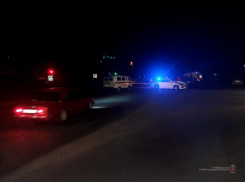 Женщина-водитель столкнулась со скорой помощью, не пропустив ее на вызов в Волгоградской области: трое в больнице