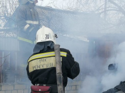 Под Волгоградом сгорели женщина с ребёнком
