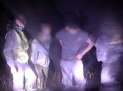 Под Волгоградом полицейская погоня со стрельбой за школьником на иномарке попала на видео