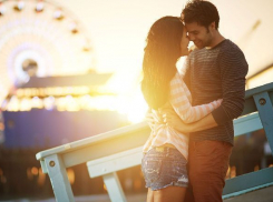 Влюбленный в подростка мужчина выбирает между свадьбой и колонией в Урюпинске