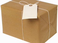 На юге Волгограда водитель службы доставки почты вскрывал посылки и воровал ценные вещи