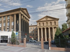 Из-за массовой угрозы взрыва в Волгоградской области эвакуировали все суды