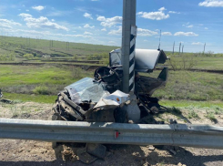  Подробности страшной аварии близ Городище в Волгоградской области, где иномарку намотало на столб