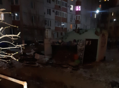 Уникальная свисающая мусорка появилась в Волгограде