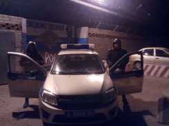 Сотрудники Росгвардии задержали подростка, вытаскивавшего колеса из чужой легковушки