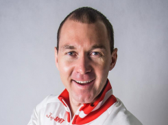 Олимпийский чемпион Максим Опалев сегодня намерен съесть торт