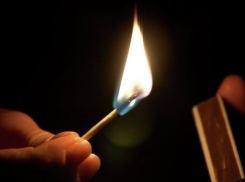 Пенсионерку из Волжского пытались сжечь заживо  в собственном доме 