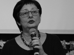 Учитель умерла на вручении аттестатов в Волгограде