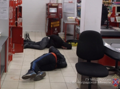 Банду грабителей банкоматов задержали в Камышине на месте преступления