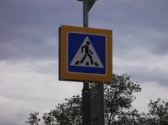 На юге Волгограда 22-летний водитель «ВАЗ-21102» сбил двух женщин