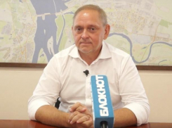 ﻿Мэр Волжского Игорь Воронин объяснил причины постоянного неприятного запаха в городе