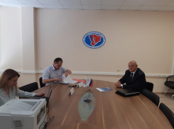 Ещё один кандидат в губернаторы Волгоградской области сдал подписи