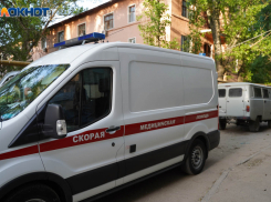 В Волгограде спасают подростка после падения с заброшки