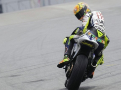 Под Волгоградом 23-летний  мотоциклист протаранил остановку