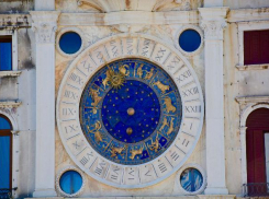 Гороскоп: Овны наладят свою личную жизнь, а Скорпионы могут столкнуться с завистниками