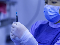 В Волгограде огласили первые данные по вакцинации подростков